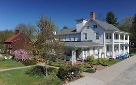 Deerfield Inn